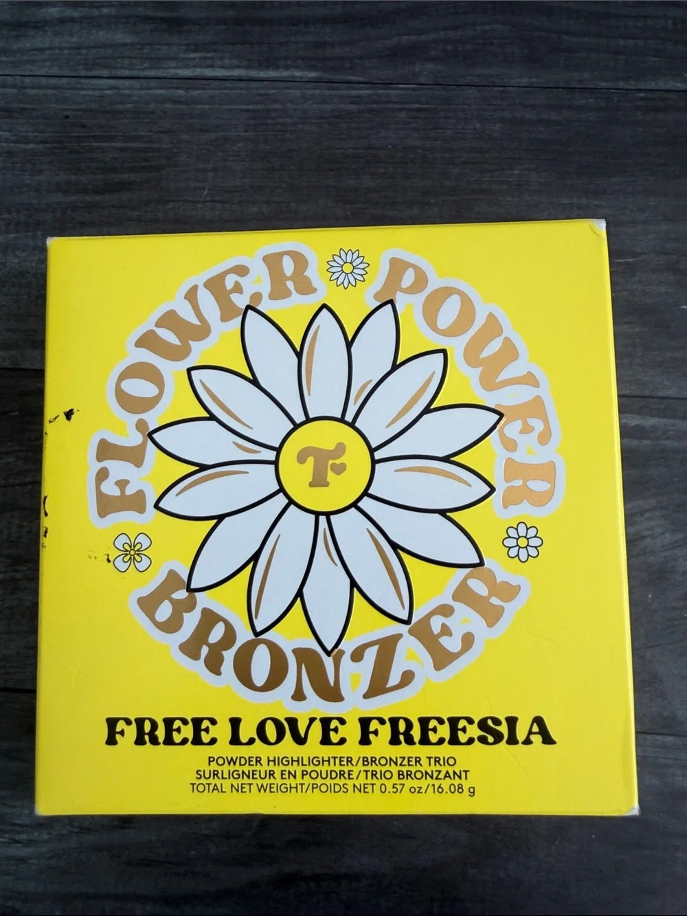 Trixie Cosmetics Flower Power Bronzer Palette - Yellow & White